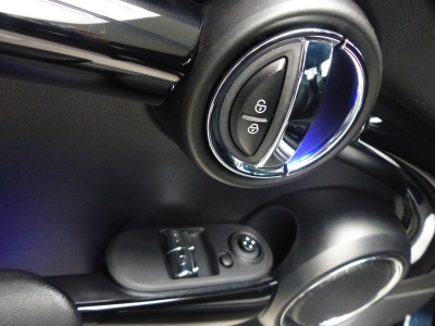 MINI Cooper S Chili Navi+LED+Leder+Kamera+Harman+PDC
