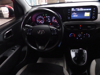 Hyundai i10 Trend Automatik+Carpl+Shzg+beh.Lkrd+Spur+PDC