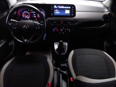 Hyundai i10 Trend Automatik+Carpl+Shzg+beh.Lkrd+Spur+PDC