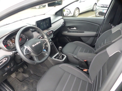 Dacia Jogger Expression AHK+Shzg+PDC+LED+Totw.+Kamera