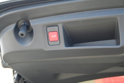 Peugeot 308 SW GT Plug-in Hybrid 180 e-EAT8 Navi, Kamera