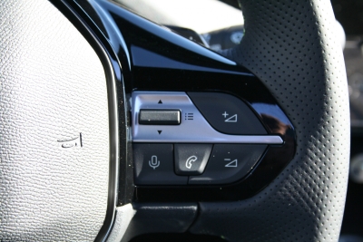 Peugeot 308 SW GT Plug-in Hybrid 180 e-EAT8 Navi, Kamera