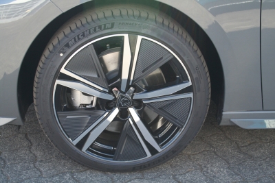 Peugeot 308 SW GT Plug-in Hybrid 180 e-EAT8 Navi, Kamera