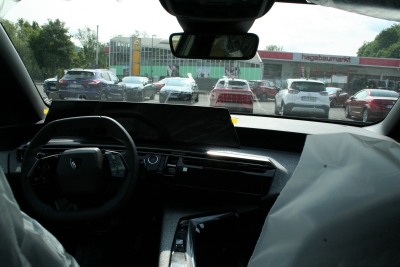 Peugeot 3008 Hybrid Allure NAVI SHZ+LHZ LED 360°Kamera