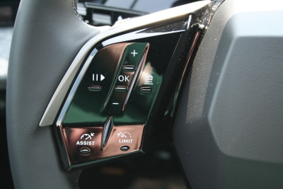 Peugeot 3008 Hybrid Allure NAVI SHZ+LHZ LED 360°Kamera