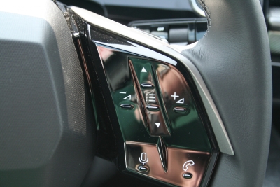 Peugeot 3008 Hybrid Allure NAVI SHZ+LHZ LED 360°Kamera