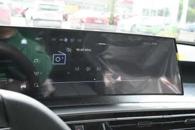 Peugeot 3008 Hybrid Allure NAVI SHZ+LHZ LED 360°Kamera