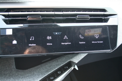 Peugeot 3008 Hybrid Allure NAVI SHZ+LHZ LED 360°Kamera