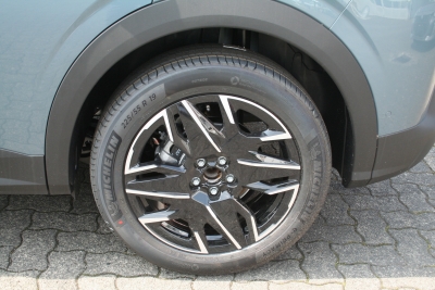 Peugeot 3008 Hybrid Allure NAVI SHZ+LHZ LED 360°Kamera