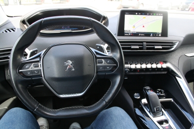 Peugeot 3008 Allure 1.6 Blue HDI AT6, Navi, 360°-Kamera