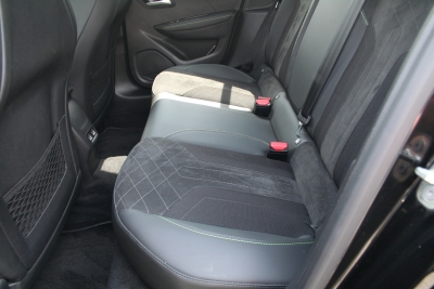 Peugeot e-208 GT 136PS Akku100%, Alcantara, Glasdach