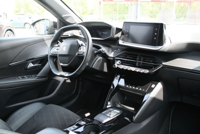 Peugeot e-208 GT 136PS Akku100%, Alcantara, Glasdach
