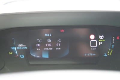 Peugeot e-208 GT 136PS Akku100%, Alcantara, Glasdach