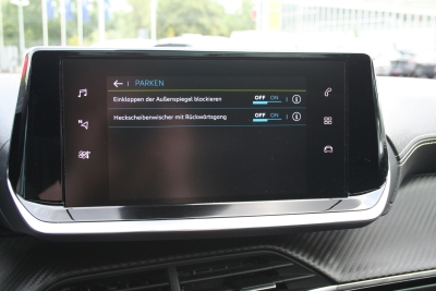 Peugeot e-208 GT 136PS Akku100%, Alcantara, Glasdach