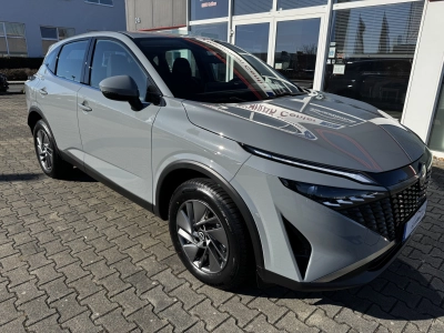 Nissan Qashqai 1.3 AT Connecta Navi LED P-Dach AVM skey 