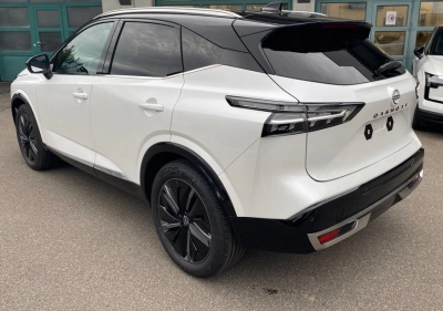 Nissan Qashqai 1.3 AT Connecta Navi LED P-Dach AVM skey 