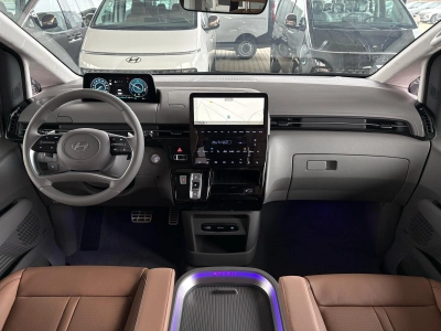 Hyundai STARIA 1.6T HEV Signature 7-Sitz ACC Leder PDach
