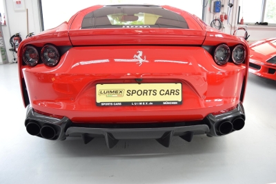 Ferrari 812