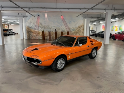 Alfa Romeo Montreal