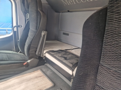 Mercedes-Benz 1530 L Atego