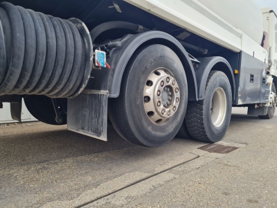 Mercedes-Benz 2544 L Actros 6x2*4 MP3
