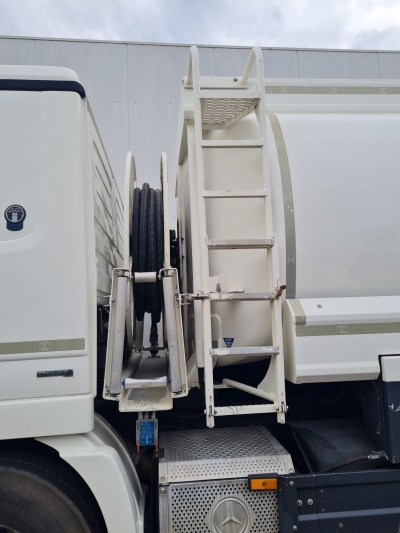 Mercedes-Benz 2544 L Actros 6x2*4 MP3