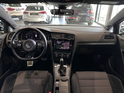 VW Golf