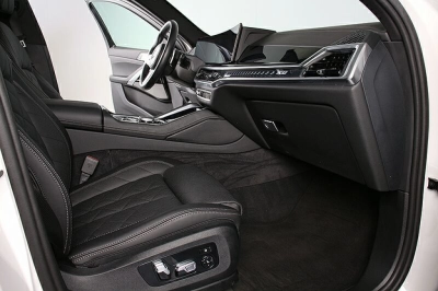 BMW X6 xDr 40dA M Sport Widescreen Standh Panora ACC