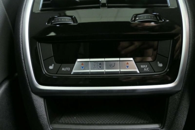 BMW X5 xDrive30d A M Sportpaket LED ACC AHK H&K DAB