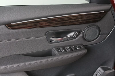 BMW 220d xDr. Active Tourer Luxury Line Navi HuD ACC