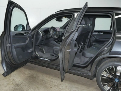 BMW iX3 Impressive M-Sport 20Zoll HUD H&K LED AHK.