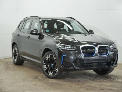 BMW iX3 Impressive M-Sport 20Zoll HUD H&K LED AHK.