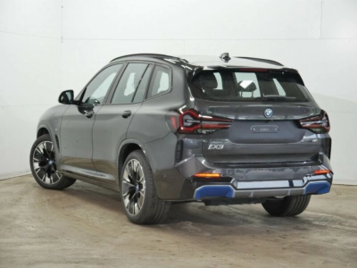 BMW iX3 Impressive M-Sport 20Zoll HUD H&K LED AHK.