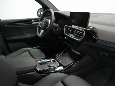 BMW iX3 Impressive M-Sport 20Zoll HUD H&K LED AHK.