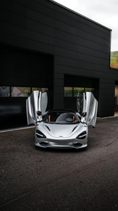 McLaren 750S Spider Carbon Pak. Lift B&W Racing Seat