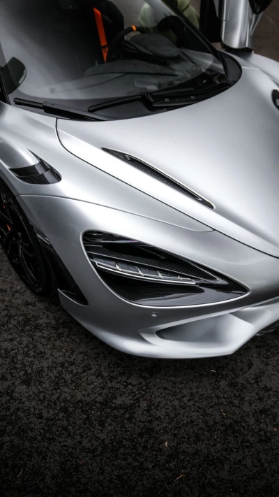 McLaren 750S Spider Carbon Pak. Lift B&W Racing Seat