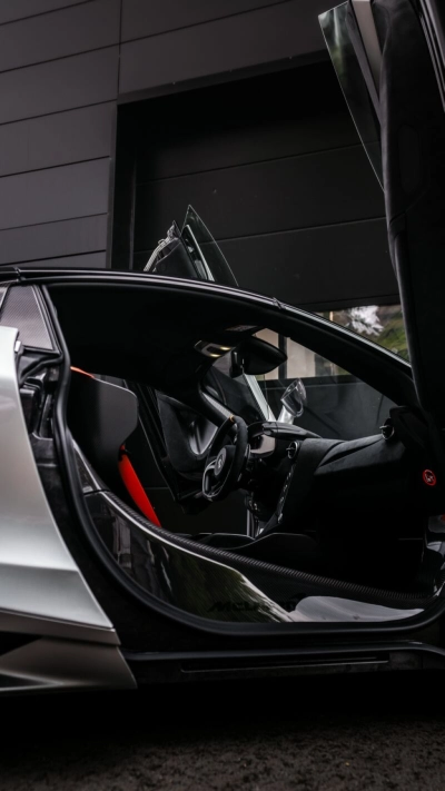 McLaren 750S Spider Carbon Pak. Lift B&W Racing Seat