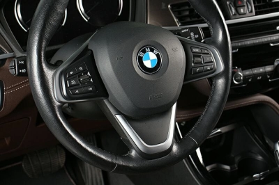 BMW X1 xDr. 18dA xLine ACC HuD Navi LED Parkassist