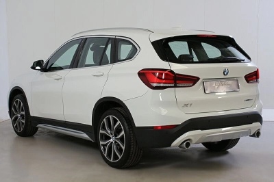 BMW X1 xDr. 18dA xLine ACC HuD Navi LED Parkassist