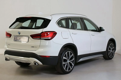 BMW X1 xDr. 18dA xLine ACC HuD Navi LED Parkassist