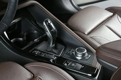 BMW X1 xDr. 18dA xLine ACC HuD Navi LED Parkassist