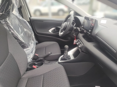 Toyota Yaris Comfort 1,0-l-VVT-i, 53 kW (72 PS) 5-Gang-Schaltgetriebe 