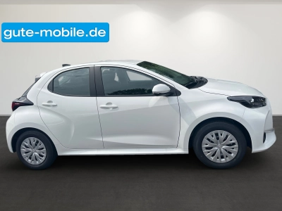 Toyota Yaris Comfort 1,0-l-VVT-i, 53 kW (72 PS) 5-Gang-Schaltgetriebe 