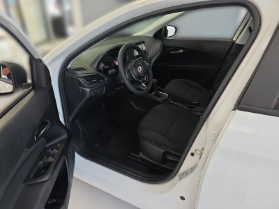 Fiat Tipo Kombi MY24 HYBRID 130 PS in weiß**