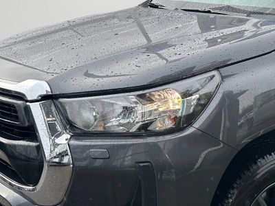 Toyota Hilux Double Cab Comfort 2,4-l-D-4D, 110 kW (150 PS) 6-Stufen-Automatikgetriebe 4x4