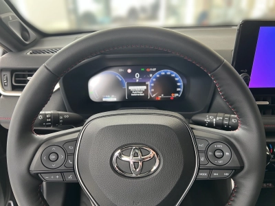 Toyota RAV 4 5-Türer Style 2.5l Plug-in Hybrid Automatikgetriebe CVT (AWD-i)
