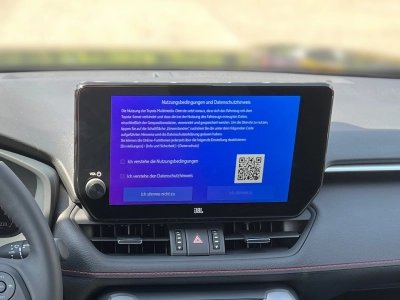 Toyota RAV 4 5-Türer Style 2.5l Plug-in Hybrid 
Automatikgetriebe CVT (AWD-i)