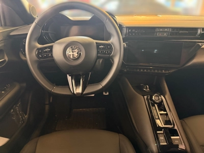 Alfa Romeo Junior Elettrica (115kW) Speciale