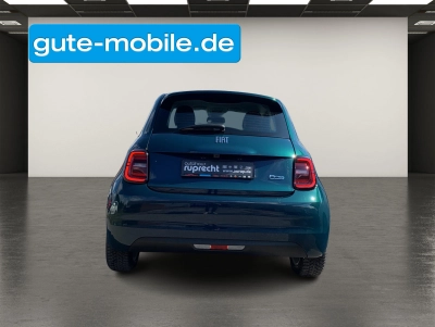 Fiat 500e Action
