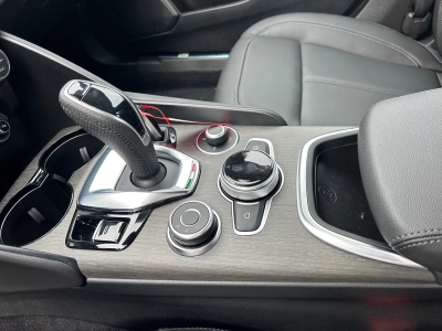 Alfa Romeo Giulia Ti Q4 H&K / Kamera / Allrad / MATRIX